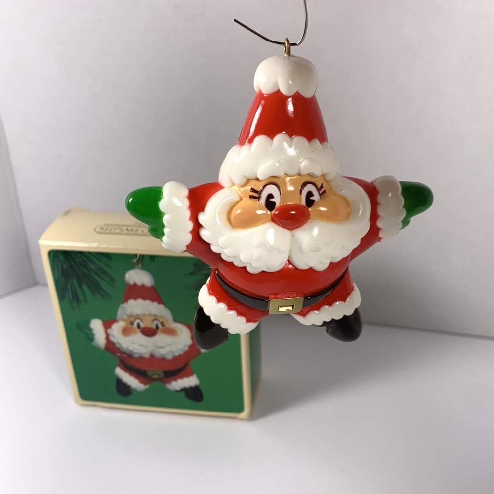 Hallmark 1984 Vintage Keepsake Collectors Series Santa‎ Star Ornament